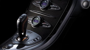 ヴェイロン オイル交換 200万円