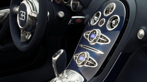 ヴェイロン オイル交換 200万円