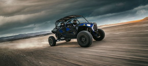 RZR オフロード 4人乗り