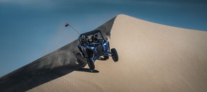 RZR オフロード 4人乗り
