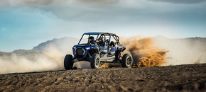 RZR オフロード 4人乗り