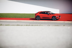 ジャガー EV I-PACE