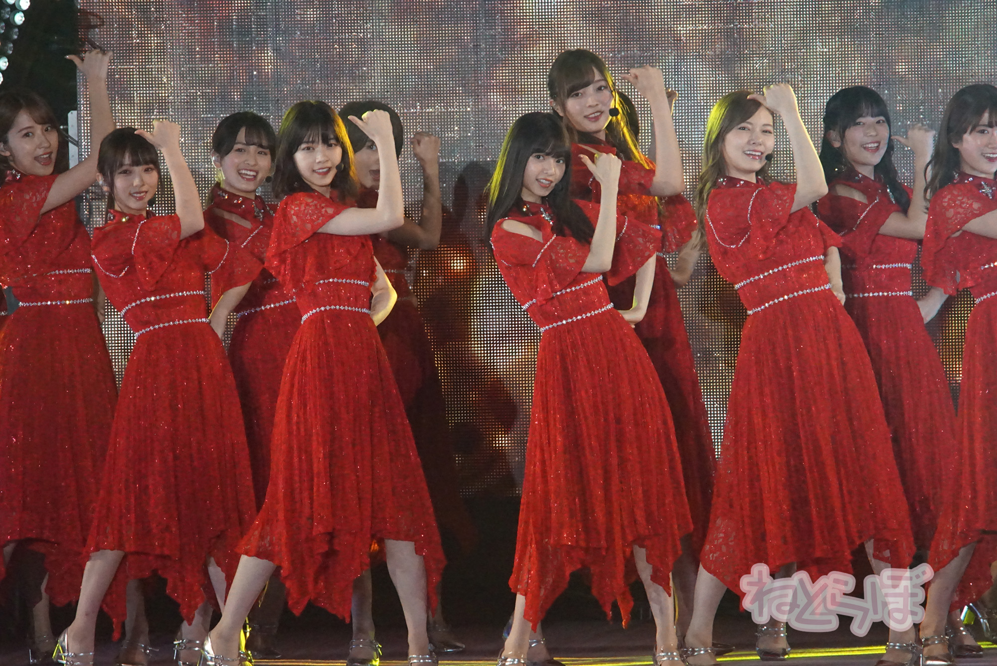 GirlsAward 2018 A/W：齋藤飛鳥のジコチューポーズに白石麻衣の