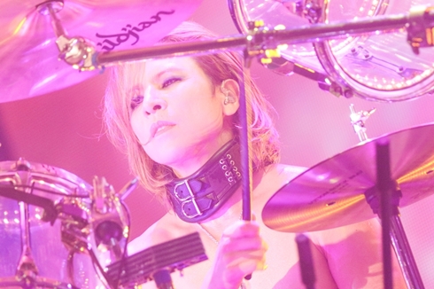 YOSHIKI XJAPAN 無観客ライブ 台風 中止 紅に染まった夜