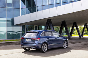 ベンツ Bクラス モデルチェンジ