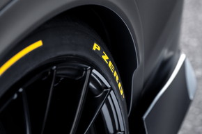 インフィニティ ルノー F1