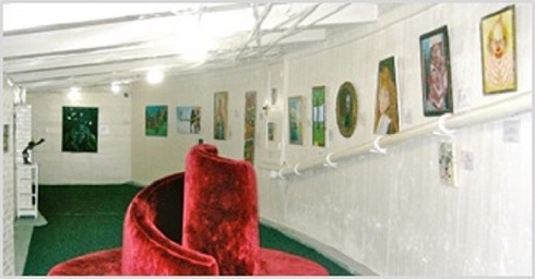 バッドアート美術館