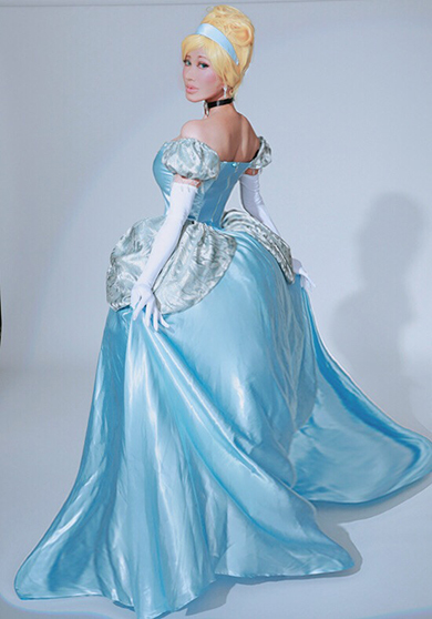 叶姉妹 叶美香 叶恭子 コスプレ ファビュラス モデル 写真集 ディズニー ブログ Instagram コミケ