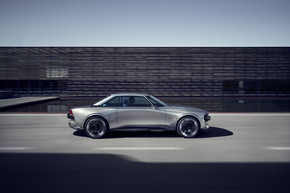 プジョー EV 自動運転