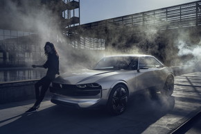 プジョー EV 自動運転