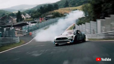 ドリフト ニュルブルクリンク モンスターエナジー ヴァン・ギッティンJr