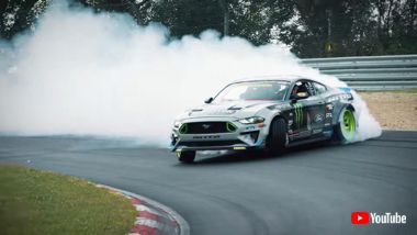 ドリフト ニュルブルクリンク モンスターエナジー ヴァン・ギッティンJr