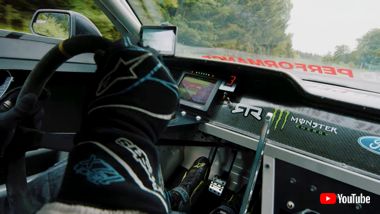 ドリフト ニュルブルクリンク モンスターエナジー ヴァン・ギッティンJr