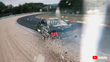 ドリフト ニュルブルクリンク モンスターエナジー ヴァン・ギッティンJr