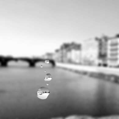 水滴 表現 方法 写真 ぼかし 回転 背景 貼り付け 加工