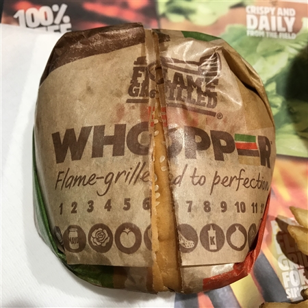 バーガーキングの裏メニュー「半分にカット」が便利　友達とシェアや半分持ち帰りたいときに