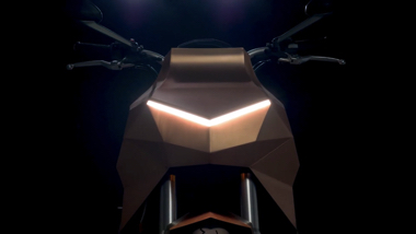 銅 バイク アート 海外