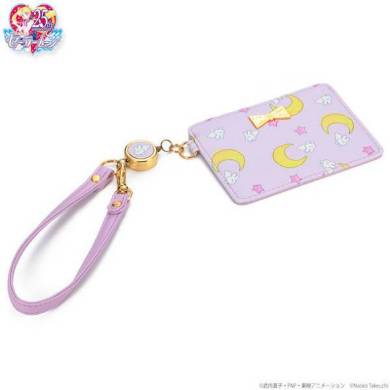  『うさぎのお布団柄リール付きパスケース』全体写真