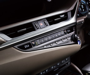 レクサス ES デジタルミラー