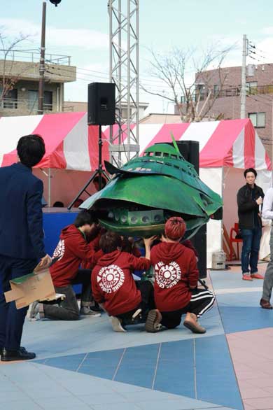 ビグ・ザム コスプレ 段ボール 文化祭 かまた祭 完成 三連覇