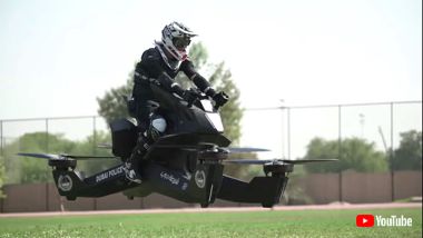 空飛ぶバイク ドバイ S3 Hoversurf