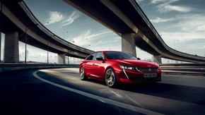 プジョー 508 サルーン