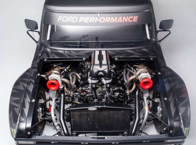 914馬力のV6エンジンを搭載