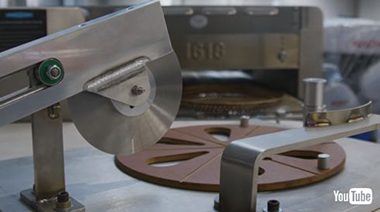 トヨタ タンドラSR5 ピザハット