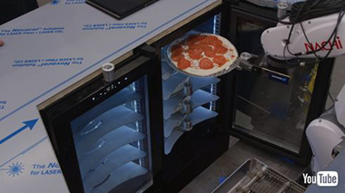 トヨタ タンドラSR5 ピザハット