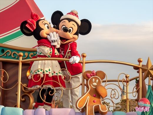 ディズニー クリスマス パレード