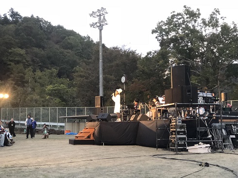 ゆるキャン レポート 学園祭 音楽祭