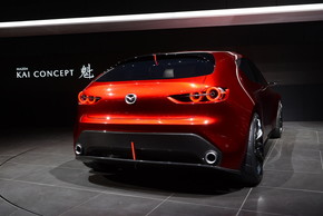 アクセラ 4代目 魁CONCEPT