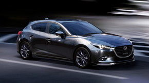 アクセラ 4代目 魁CONCEPT