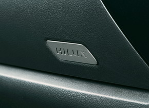 ハイラックス 50周年 限定車