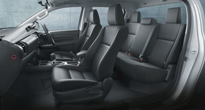 ハイラックス 50周年 限定車