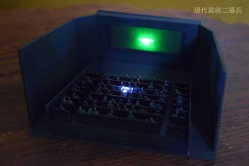 映画 スタッフロール スマホ いじる人 立体化 模型