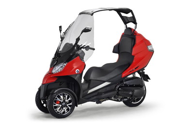 （参考）屋根付き3輪スクーター「AD3 400」