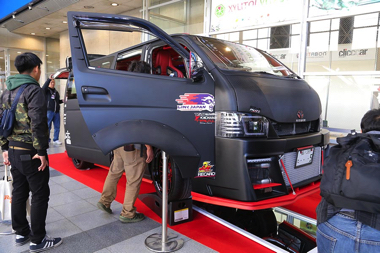 ビタボンハイエース GT-R のむけん D1 魔改造