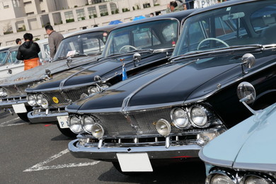 貴重なクラシックカーが全国からお台場に集結