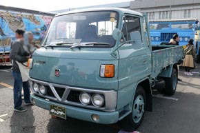 お台場 旧車 クラシックカー