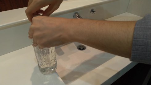 警視庁警備部災害対策課 簡易蛇口 ペットボトル 穴