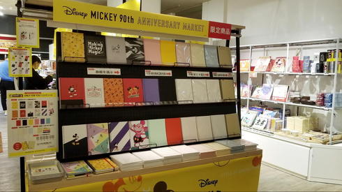 ミッキーのポップアップショップ