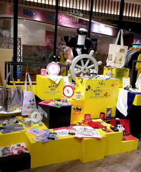 ミッキーのポップアップショップ