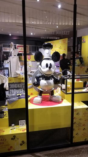 ミッキーのポップアップショップ