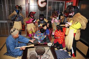 来訪神　無形文化遺産　仮面　仮装　アマメハギ