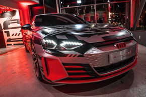 アウディ EV e-tron GT