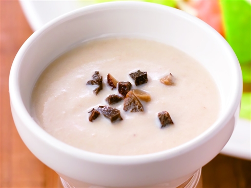 ガストがTKG（トリュフかけご飯）という新提案　組み合わせ自由のトリュフソースを発売