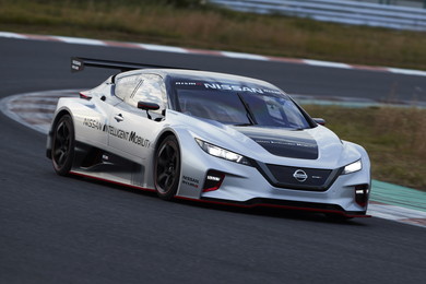 NISSAN LEAF NISMO RC