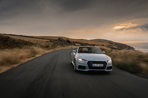 アウディ TT 20周年