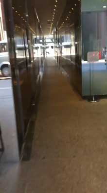 銀座 ど真ん中 異世界 扉 豊岩稲荷神社 路地裏